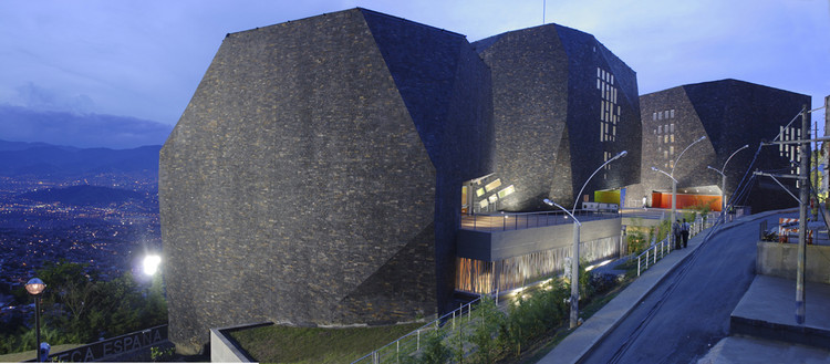 Parque Biblioteca España Medellín architecture