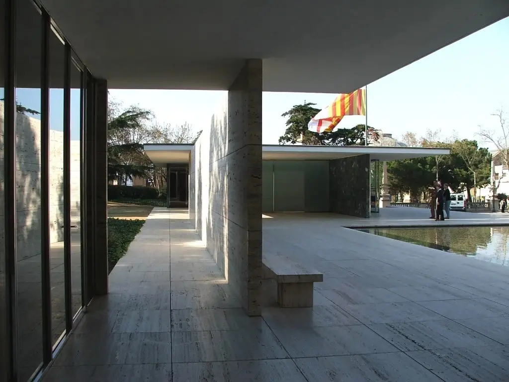 Barcelona Pavilion Mies van der Rohe travertine