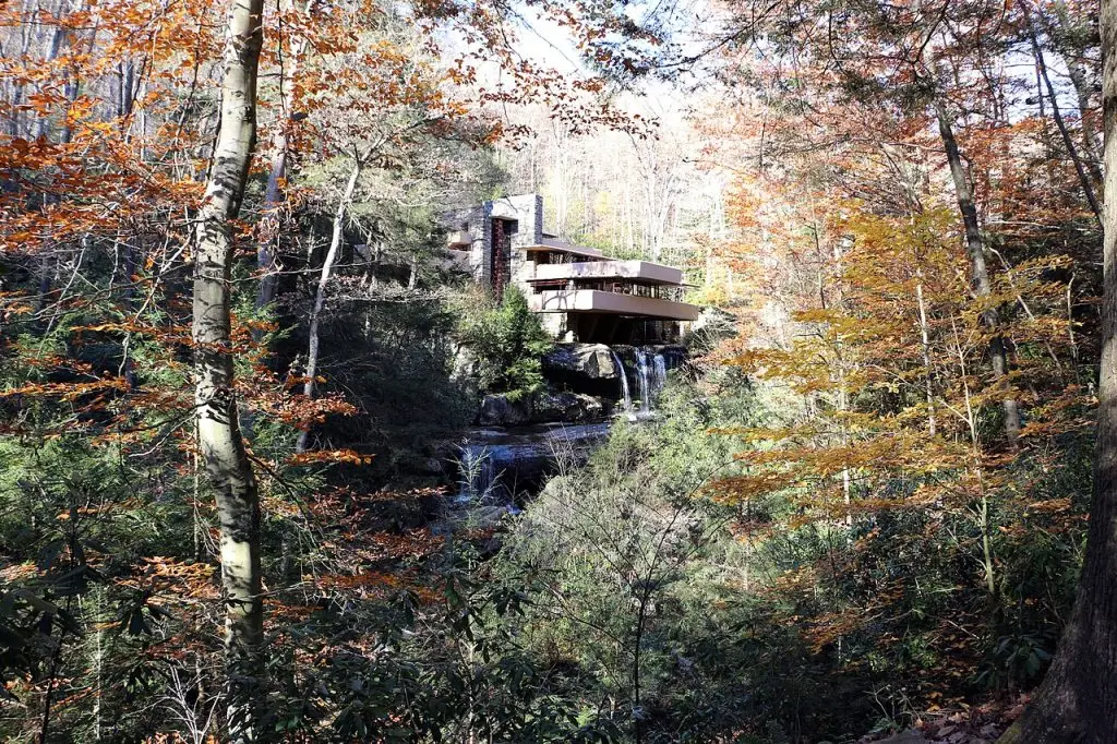 Fallingwater Frank Lloyd Wright Organic Architecture