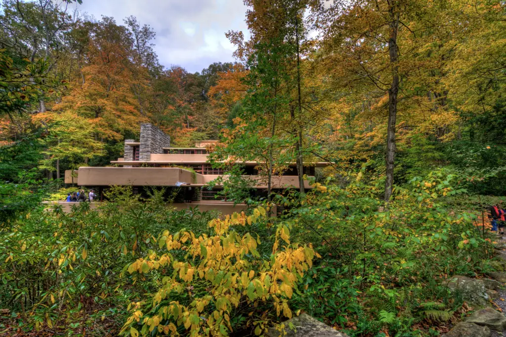 Fallingwater Frank Lloyd Wright Organic Architecture