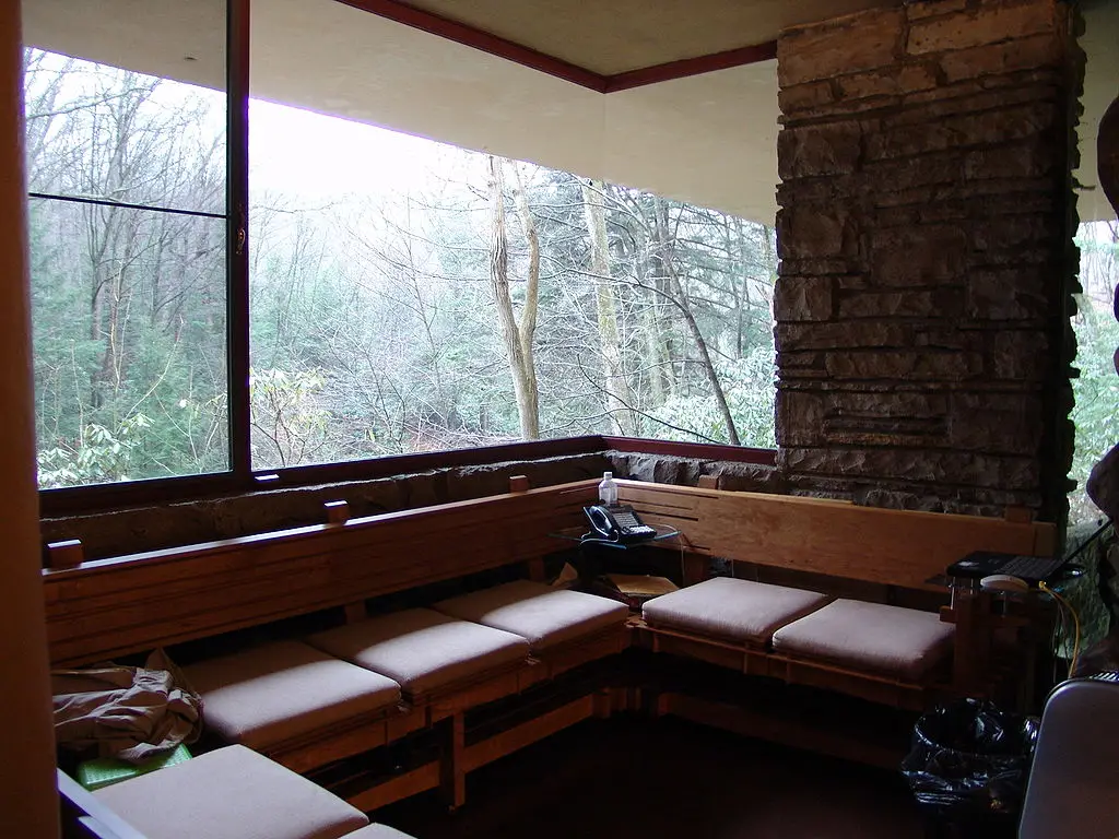 Fallingwater Frank Lloyd Wright Organic Architecture