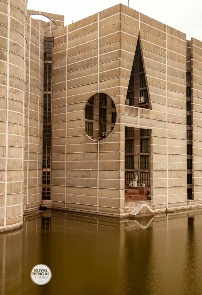 National Assembly Building Bangladesh Louis Kahn