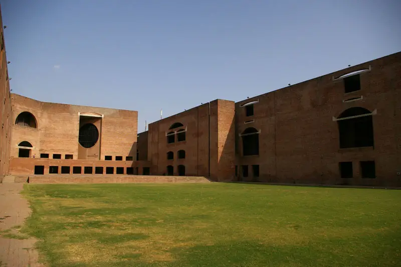 IIM Ahmedabad Architecture