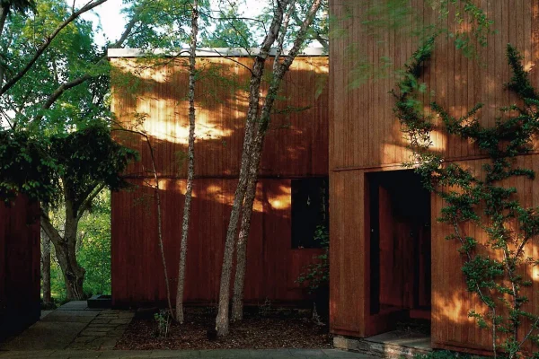 Explore the Fisher House by Louis Kahn