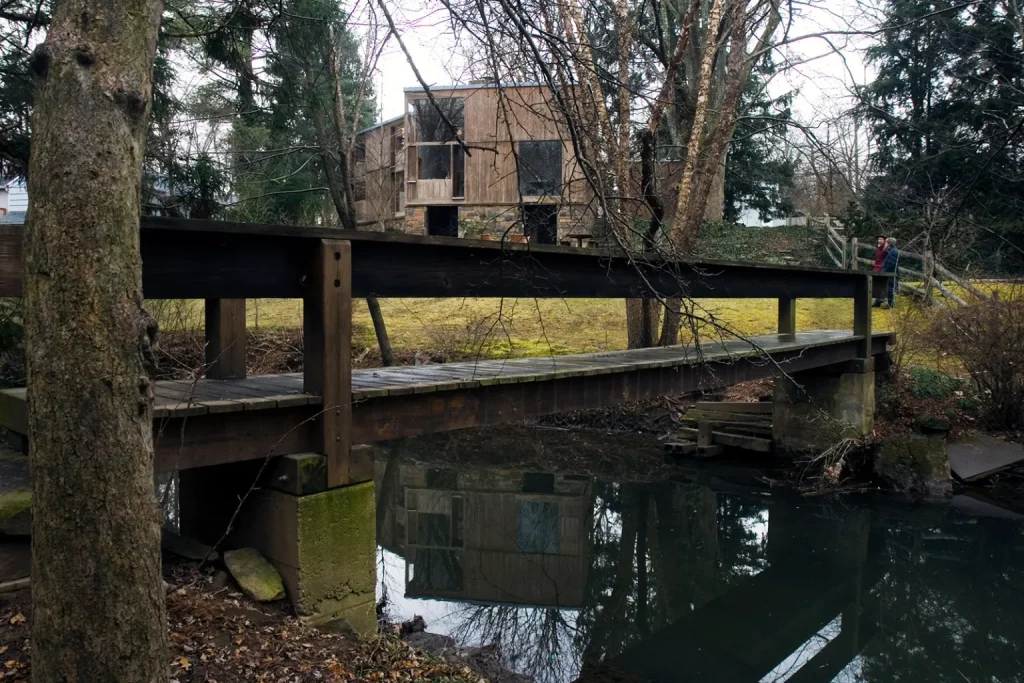 fisher house by louis kahn 06