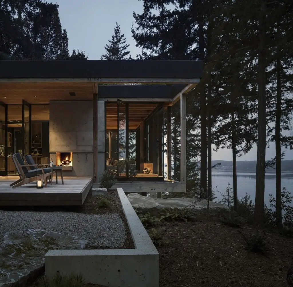 Longbranch Residence