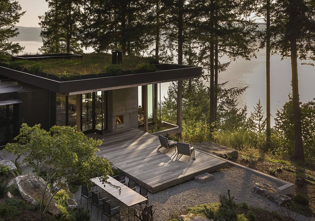 Longbranch Residence