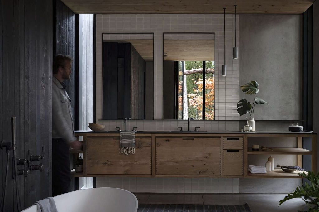 Longbranch Residence